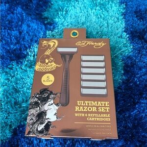 Ed Hardy Brown and Gold Ultimate Razor Set with 6 Refillable Cartridges